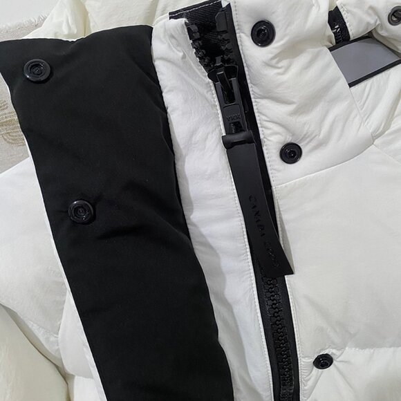 Canada Goose White Hooded Down Jacket - Picture 6 of 10